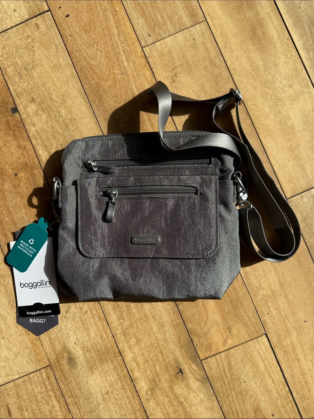 Baggallini Small Crossbody Bag in Charcoal Gray
